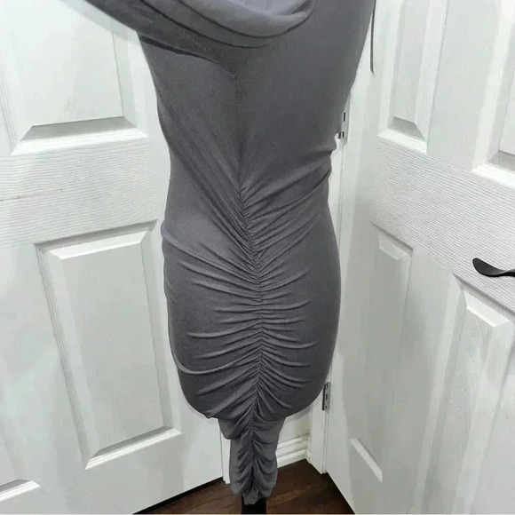 Styleword grey ruched sides dress long sleeve with v-neck NWT - Picture 3 of 6